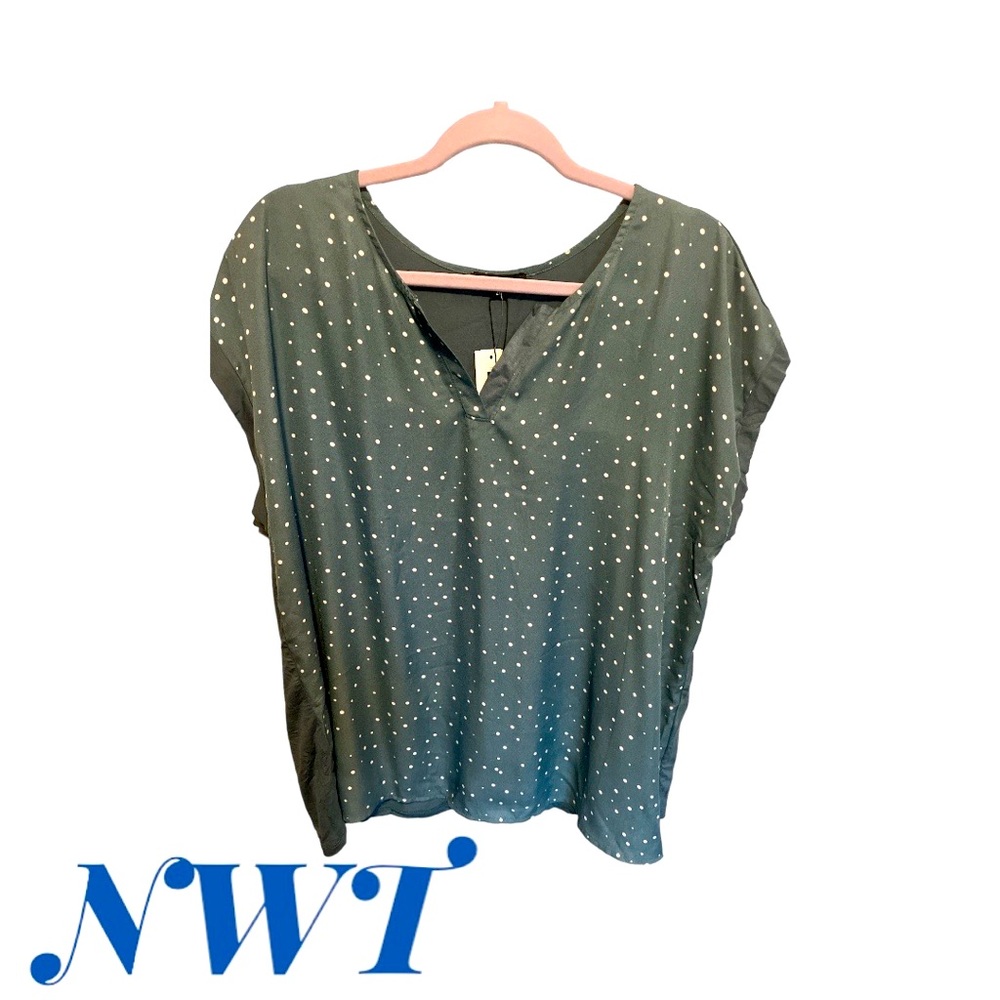 NWT Size 2X Paper moon Top